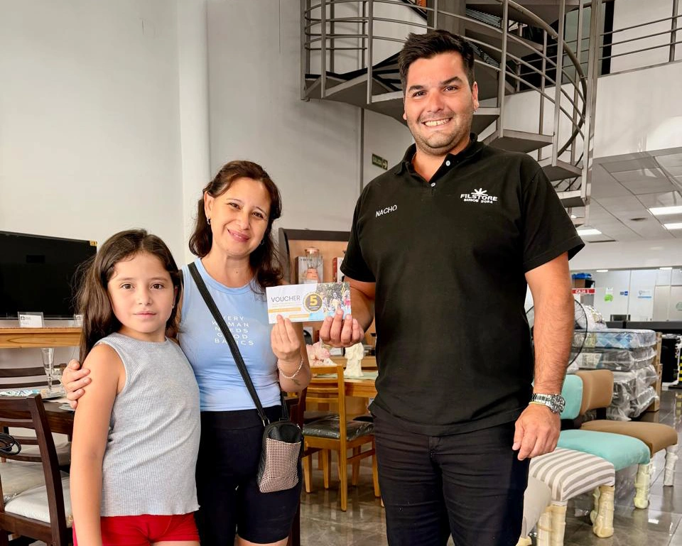 Gisela junto a su familia.